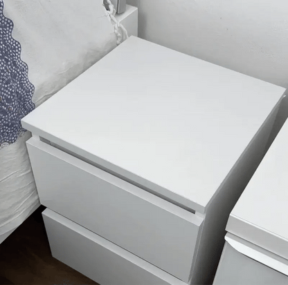 OMNI™ Nachttisch mit Geheimfach